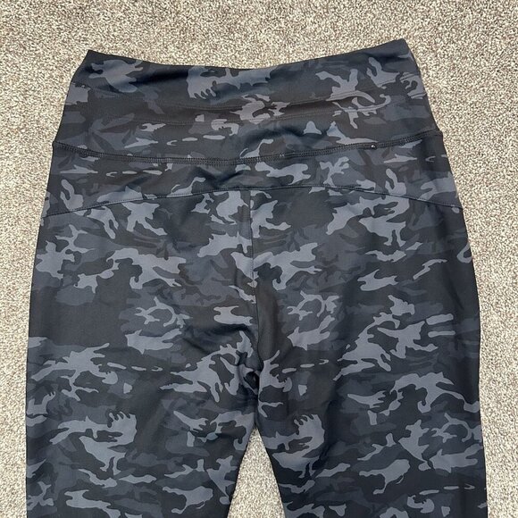 G Gradual Women's Joggers Pants Size S Gray Camo High Waist Zipper Pockets EUC - Picture 11 of 16